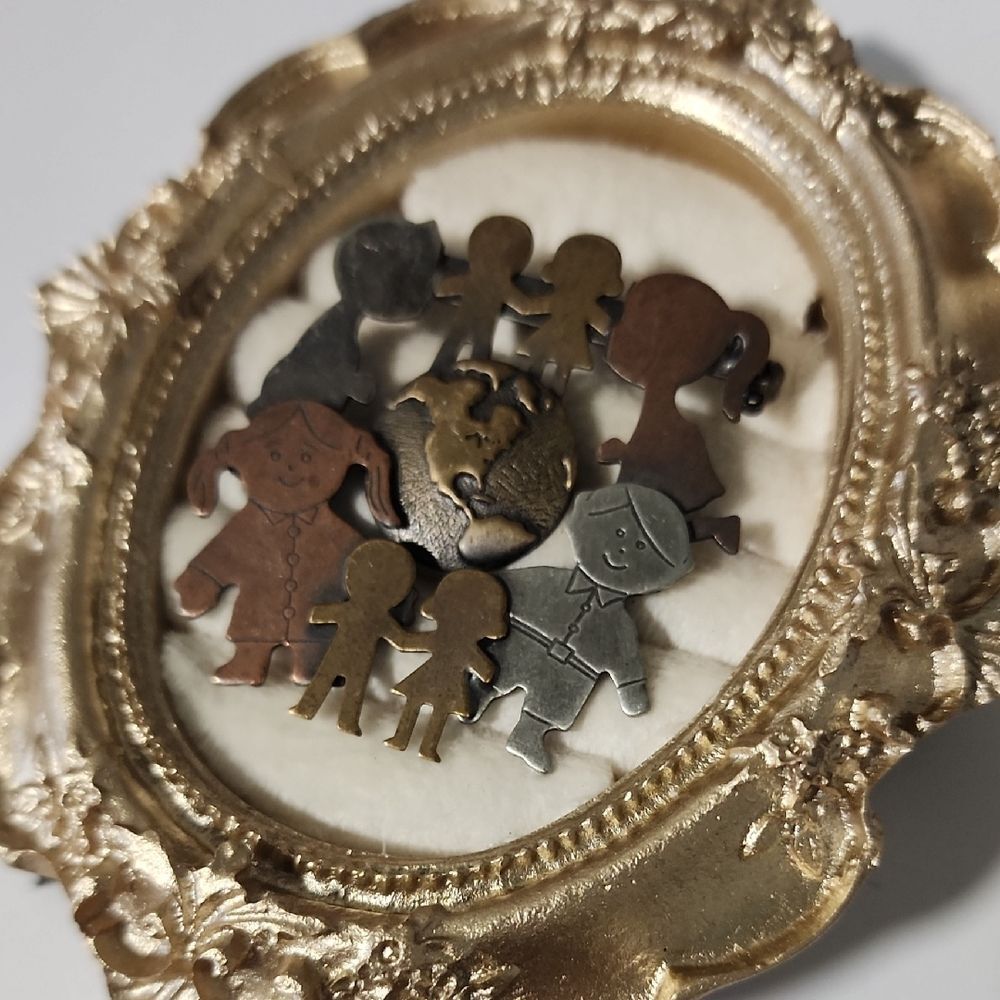 Vintage K&T Children of the World Brooch